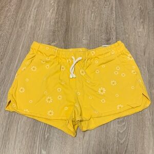 Old navy girls shorts with pockets